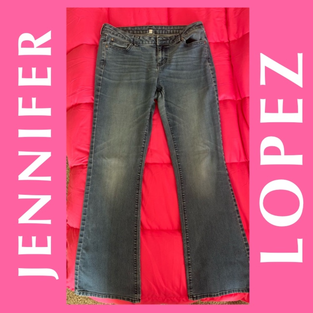 Jennifer Lopez Mid Rise Relaxed Fit Jeans #y2k #Jeans